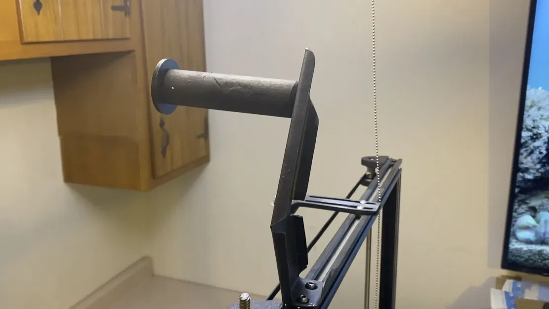 Giá đỡ cuộn filament với cạnh in gắn vào thanh gỗ - Image 3