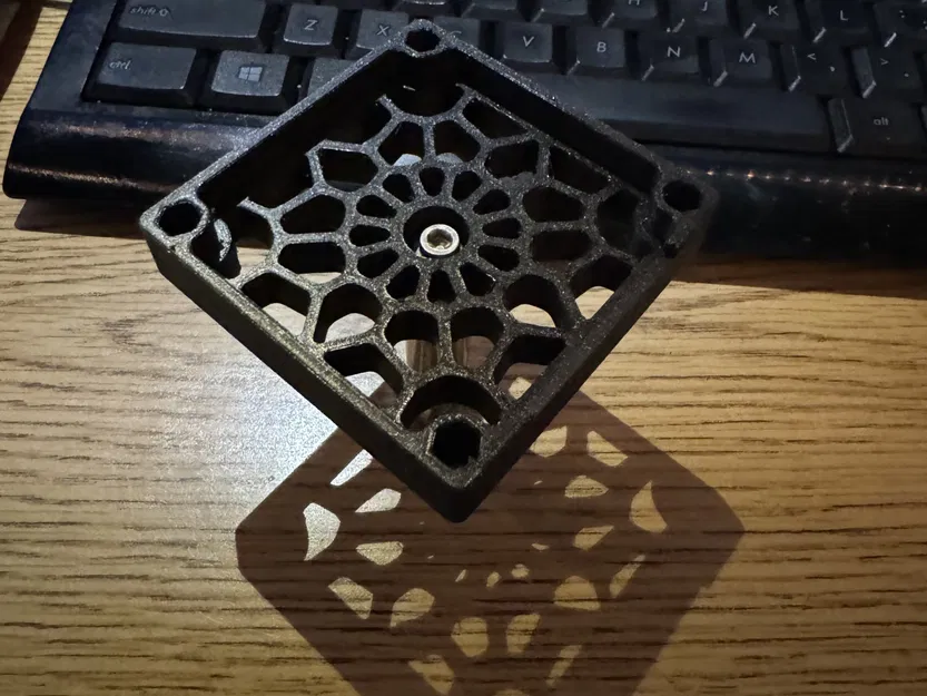 Giá đỡ cho photodiode Hamamatsu C10508-01 với lỗ thông Voronoi - Image 2