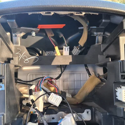 Giá đỡ GPS Teyes cho Mitsubishi Pajero 2007-2021