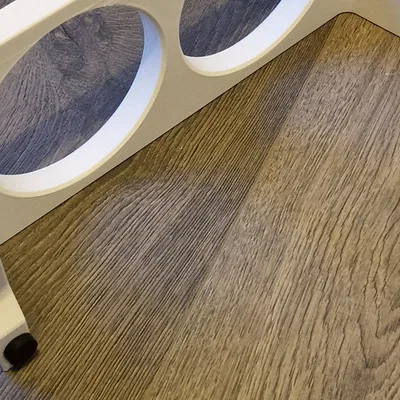 Giá đỡ bát ăn cho chó với chân TPU