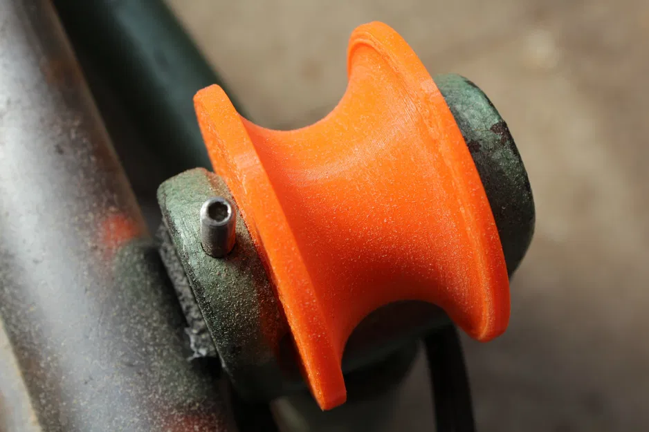 Bánh xe chạy cho bàn trượt máy cưa Rapid PK100 - Image 2