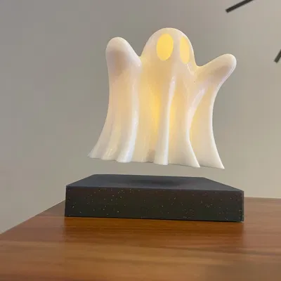 Trang trí Halloween bay lơ lửng với đèn tea light