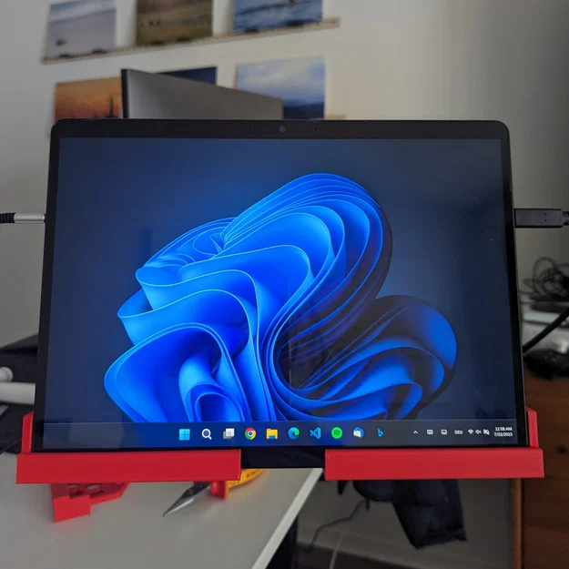 Giá đỡ VESA cho Surface Pro 8/9 với khoảng cách lỗ 75mm - Image 1