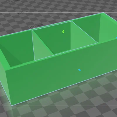 Ngăn chia cho hộp dụng cụ cũ với kích thước nhỏ gọn