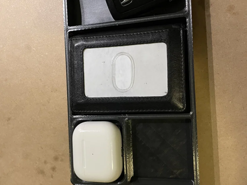 Khay đựng đồ kiêm sạc không dây cho AirPods - Image 2