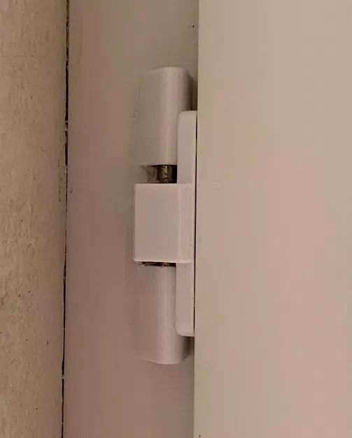 Nắp che bản lề cửa sổ thay thế sau 30 năm sử dụng - Image 4