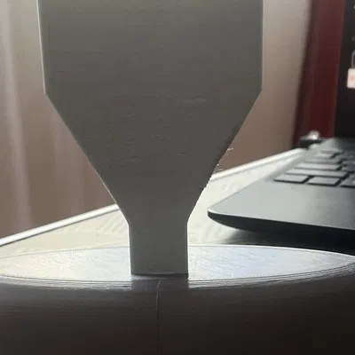 Giá đỡ cho huy hiệu Atletico de Madrid ở tỷ lệ 65%