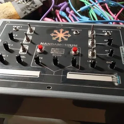 Hộp skiff cho mô-đun eurorack Nandamonium 38HP