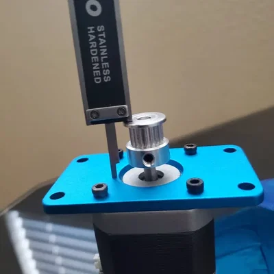 Giá đỡ Anycubic Predator với tấm chuyển đổi một bộ lắp ráp và khoảng cách động cơ để hoàn thành nâng cấp sau khi lắp đặt đường ray tuyến tính.