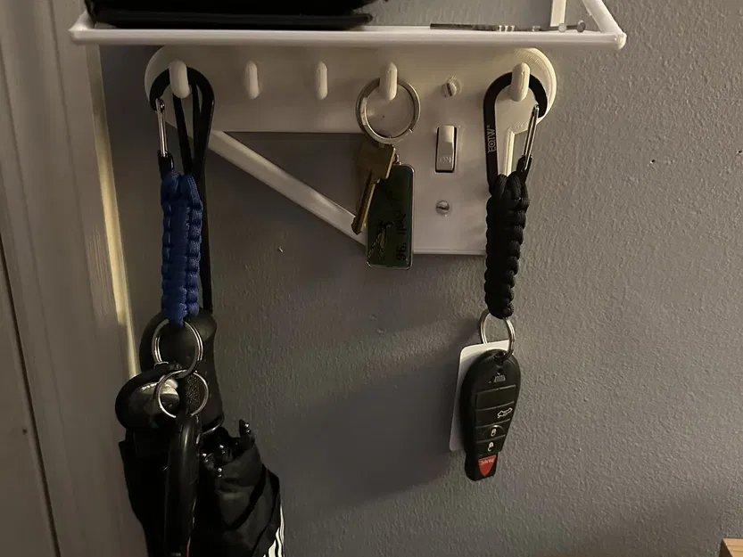 Nắp công tắc đèn có móc treo và kệ để đồ - Image 1