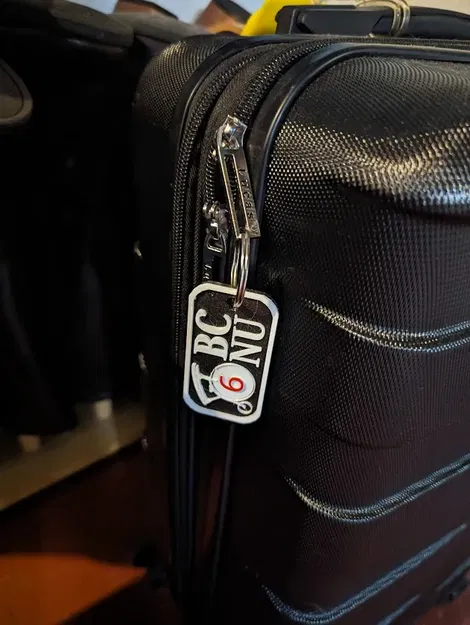 Thẻ hành lý BCNU 'The Prisoner' phong cách cổ điển - Image 1