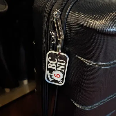 Thẻ hành lý BCNU 'The Prisoner' phong cách cổ điển