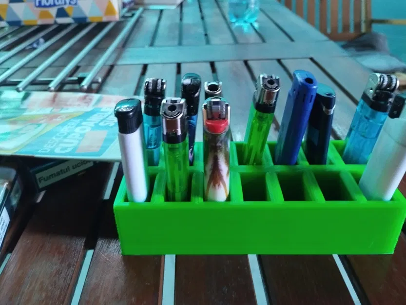 Giá đỡ bật lửa tiện dụng cho gia đình - Image 3