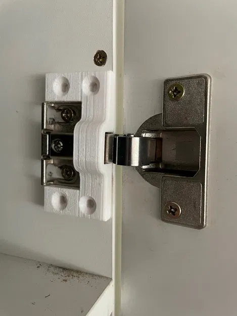 Sửa chữa bản lề tủ lạnh bị hỏng - Image 3