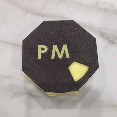 Hộp thuốc uống hàng ngày cho mỗi ngày trong tuần