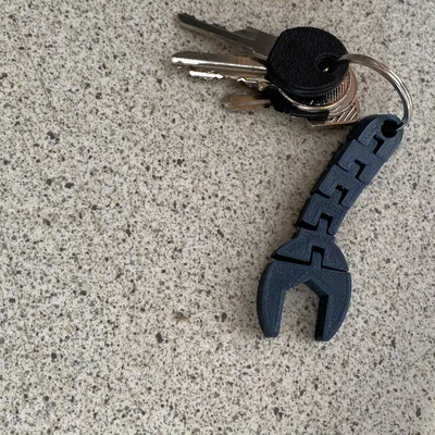 Móc khóa cờ lê linh hoạt