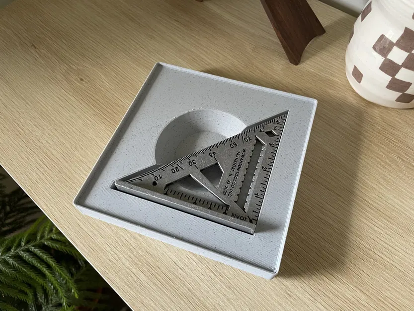 Giá đỡ vuông tốc độ Gridfinity 4.5" cho công cụ đo lường - Image 1