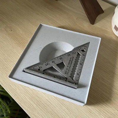 Giá đỡ vuông tốc độ Gridfinity 4.5" cho công cụ đo lường