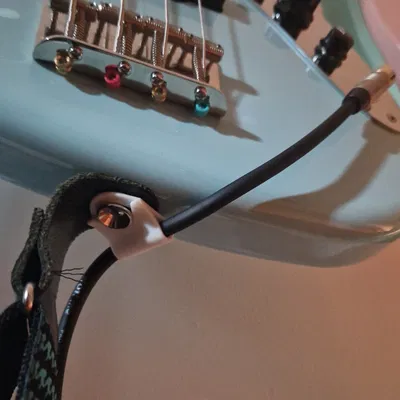 Khóa dây đeo đàn guitar với vòng cáp