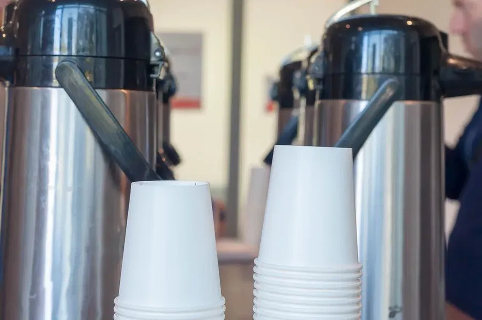 Cốc uống nước bằng sứ cho gia đình - Image 1