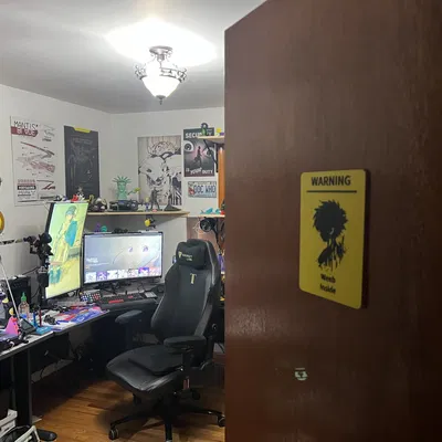 Biển cảnh báo - Gamer - Nhân vật nam phong cách anime