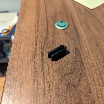 Móc giữ nón kèm đánh dấu vị trí bóng golf