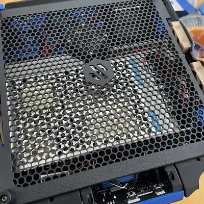 Bảng dưới in Voron 0.2 với khe cho quạt 4010