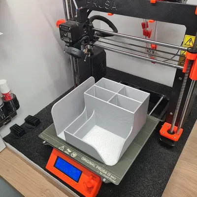 Giá đỡ tổ chức văn phòng tiện lợi cho không gian làm việc