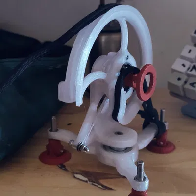 Giá đỡ chuột bungee Rick Sanchez độc đáo