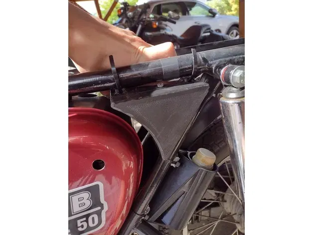 Hộp đựng đồ cho Simson S50/S51 dưới ghế ngồi - Image 1