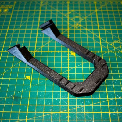 Giá đỡ thiết bị di động cho máy chèo trong nhà Concept2 Model D