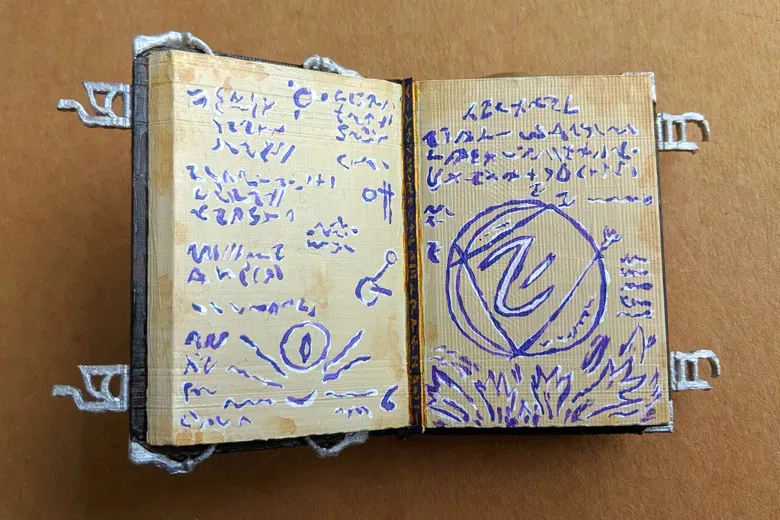 Mô hình Binding of Ipos từ Guild Wars 2 với giá đỡ in 3D - Image 1