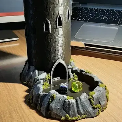 Tháp xúc xắc có nam châm