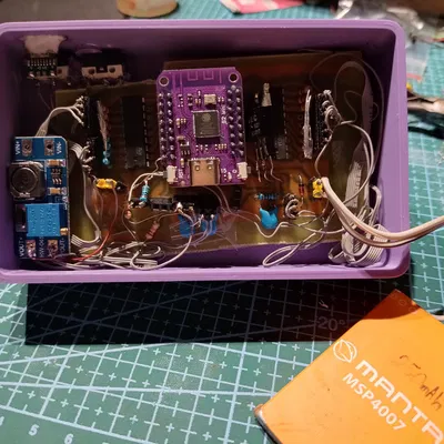 Đồng hồ VFD IV-3A thiết kế độc đáo làm quà tặng