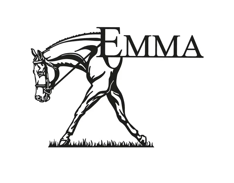 Ngựa Emma đang đi trên cỏ - Image 1