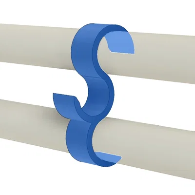 Giá treo khăn tắm gắn vào thang sưởi trong phòng tắm