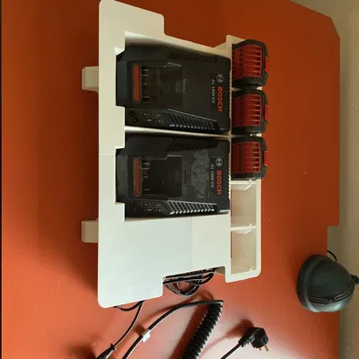 Cổng kết nối pin cho hộp L-Boxx Bosch