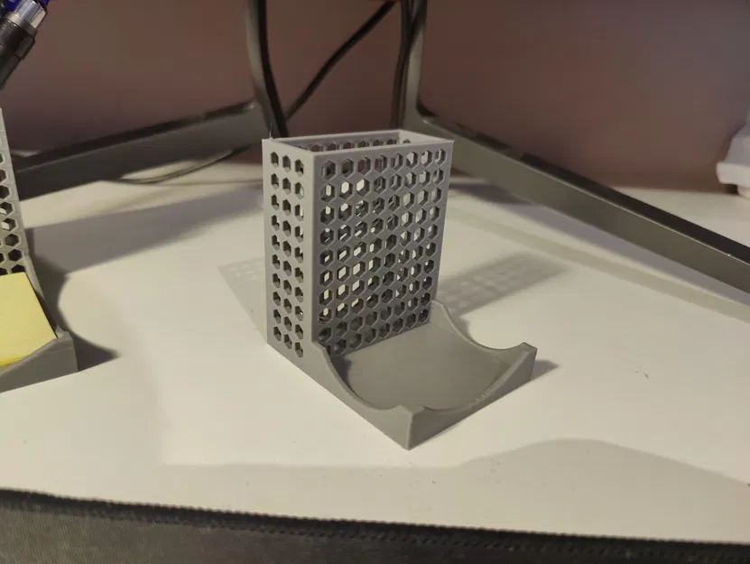 Giá đỡ bút và bút chì cho ghi chú Post-it - Image 1