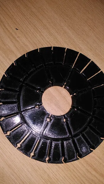 Trọng lượng bánh xe YardForce Classic 500 để tăng độ bám đường - Image 3