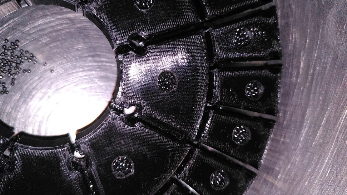 Trọng lượng bánh xe YardForce Classic 500 để tăng độ bám đường - Image 5