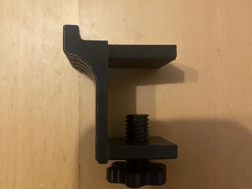 Giá đỡ cáp cho ba dây cáp kẹp bàn - Image 2