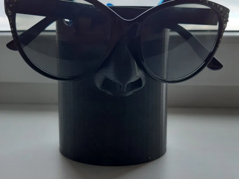 Giá đỡ bút và kệ đựng kính mắt Brýlovec - Image 3