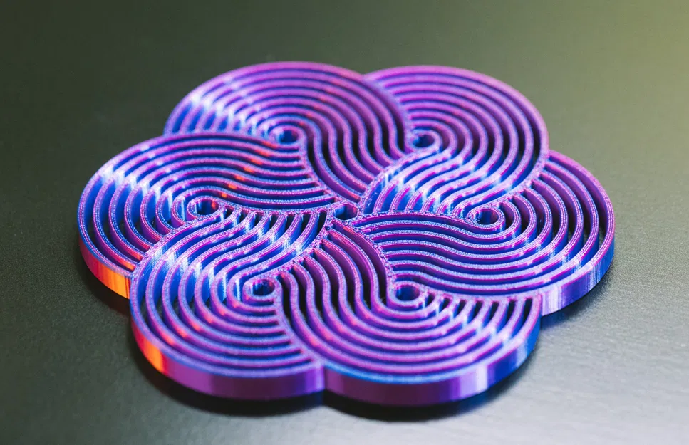 Đế ly Truchet với họa tiết tinh tế cho bàn ăn - Image 1