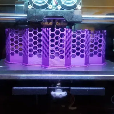 Giá đỡ bàn làm việc họa tiết tổ ong