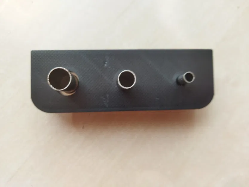 Giá đỡ vòi hàn hơi nóng từ tính cho máy hàn điện tử - Image 2