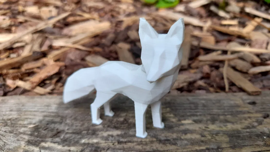 Điêu khắc cáo phong cách low poly độc đáo - Image 1