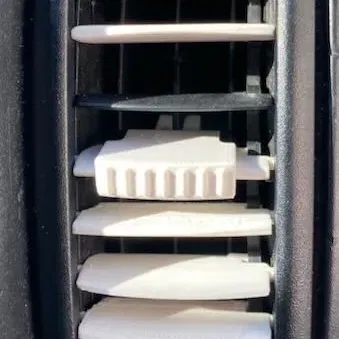 Phụ tùng dọc cho lỗ thông hơi Renault Trafic và Opel Vivaro