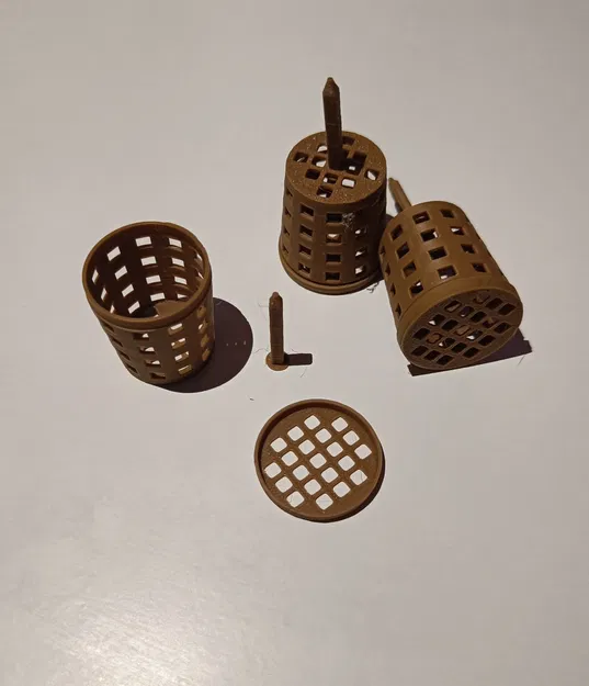 Giỏ đựng phân bón cho cây trồng khi tưới nước - Image 1