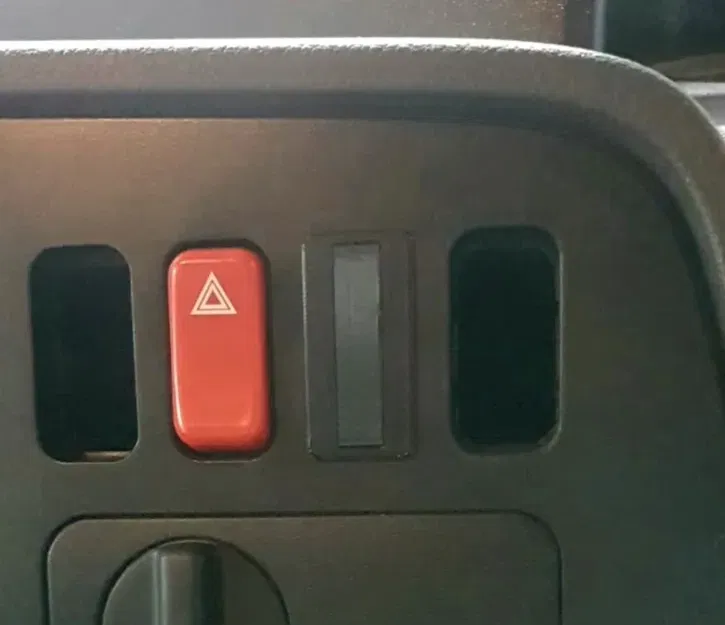 Bộ che nắng cockpit cho xe tải Mercedes - Image 1