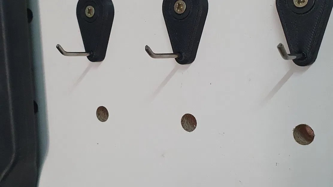 Giá treo cho bảng ghim với lỗ 8x15mm - Image 2